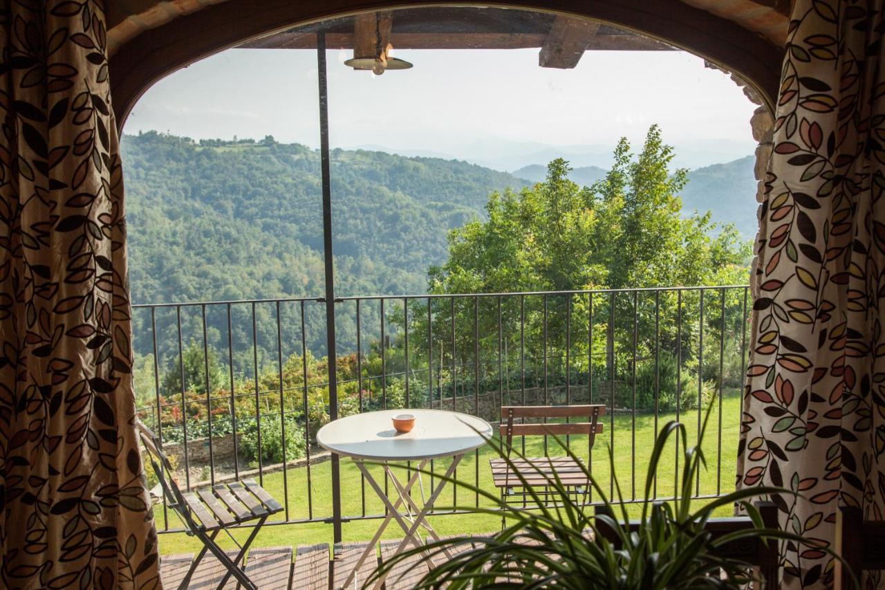 Magiche Langhe Bed and Breakfast Paroldo Exterior foto