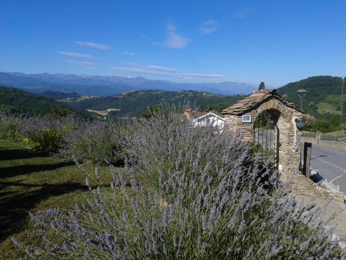 Magiche Langhe Bed and Breakfast Paroldo Exterior foto