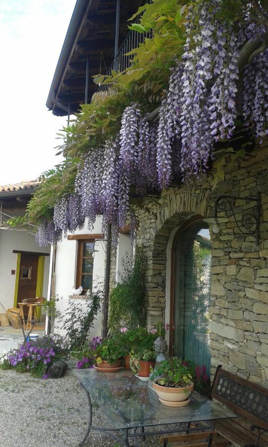 Magiche Langhe Bed and Breakfast Paroldo Exterior foto